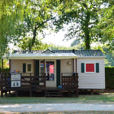 Mobilheim 5 personen - LOFT mit Überdachter Terrasse und Klimaanlage (max. 4 Erwachsene) - 2 Schlafzimmer.