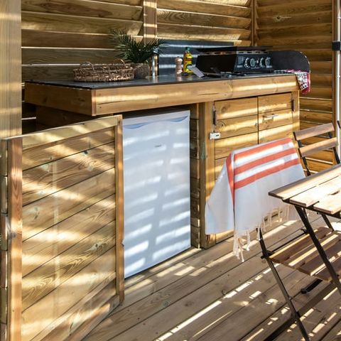 Stellplatz - SIGNATURE mit ausgestatteter Terrasse