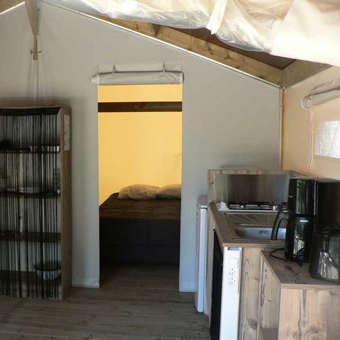 TENTE TOILE ET BOIS 4 personnes - Confort 3 Pièces 4 Personnes Sans Sanitaires