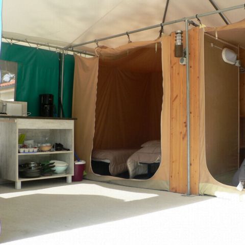 Tente 4 personnes - ECO 2 chambres 18M2