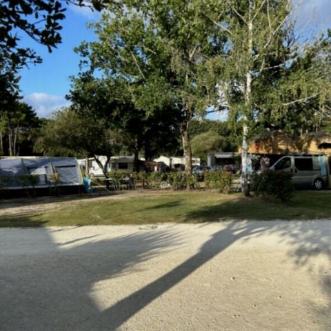 Stellplatz - Nackte Stellplätze 6 Pers.