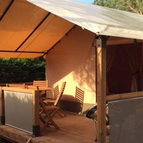 CANVAS AND WOOD TENT 5 people - VICTORIA, without sanitary facilities