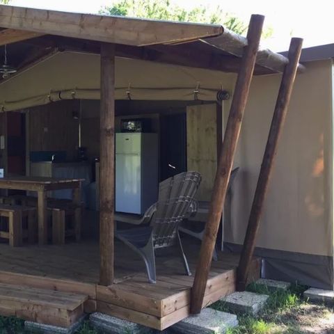 Tent van canvas en hout 6 personen - PREMIUM KATOEN, met sanitaire voorzieningen