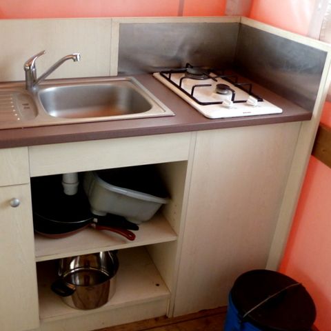 CANVAS AND WOOD TENT 4 people - African lodge tent with sanitary facilities