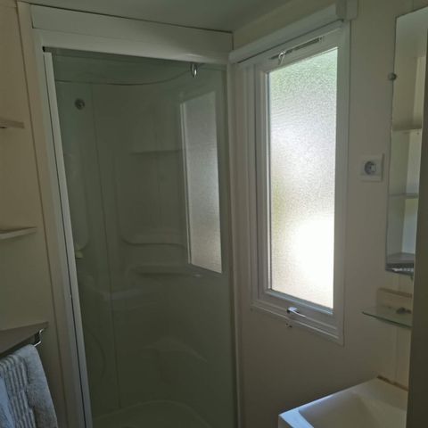 Mobile home 6 persons - 2 bedroom mobile home sleeps 6 with air conditioning