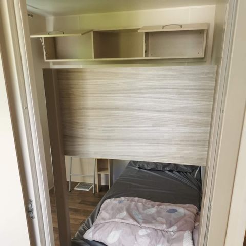 Mobile home 6 persons - 2 bedroom mobile home sleeps 6 with air conditioning