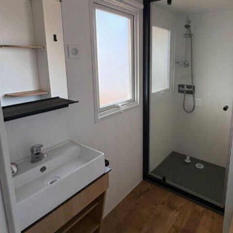 Mobilheim 6 personen - Mobilheim | Premium | 3 Schlafz. | 6 Pers. | Erhöhte Terrasse | Klimaanlage | TV
