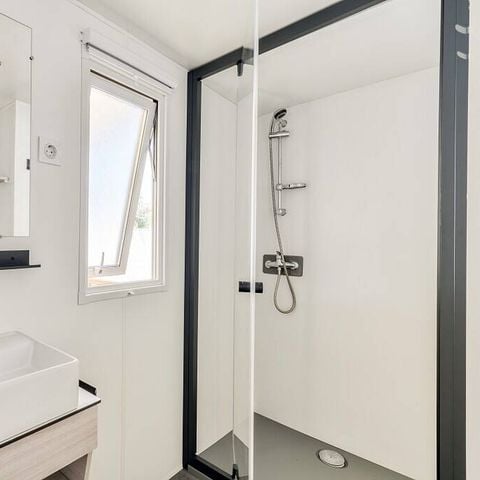 Stacaravan 4 personen - Stacaravan | Premium | 2 Slaapkamers | 4 Pers | Verhoogd terras | Airconditioning | TV