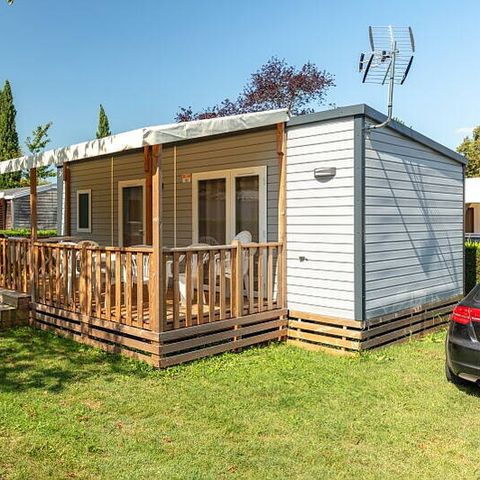 Stacaravan 4 personen - Stacaravan | Premium | 2 Slaapkamers | 4 Pers | Verhoogd terras | Airconditioning | TV