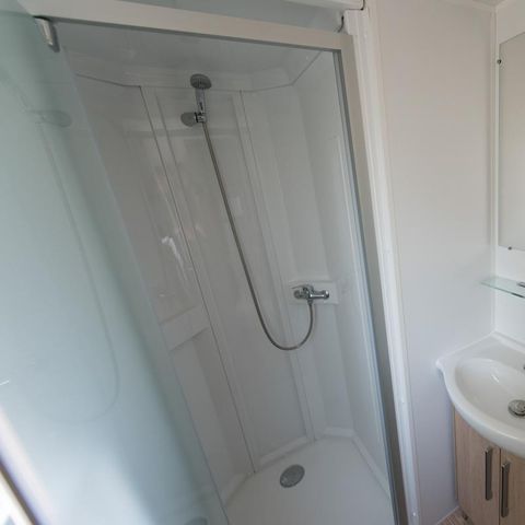 MOBILE HOME 6 people - Comfort mobile home 33m² (3 bedrooms) + air conditioning + Covered terrace + TV 6 people