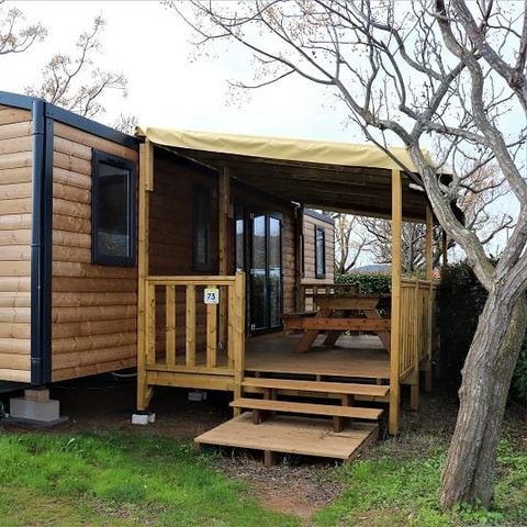 MOBILHOME 8 personas - Casa rural Premium 40m² (4 habitaciones) - 2 baños + 2 WCs + aire acondicionado + BT + terraza cubierta + ropa de hogar para 8 personas