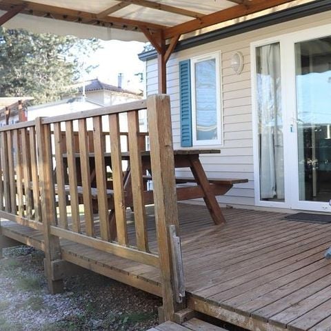 MOBILHOME 4 personnes - Mobil home Standard 24-27m² (2 ch) + terrasse couverte + clim + TV 4 pers