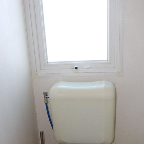 Mobilheim 4 Personen - Mobilheim Confort 24-27m² (2 Schlafzimmer) + Klimaanlage + überdachte Terrasse + TV 4 Pers.