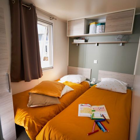 Stacaravan 4 personen - Premium stacaravan 33m² (2 sl.k.) + overdekt terras + airconditioning + LV + TV + linnengoed 4 personen