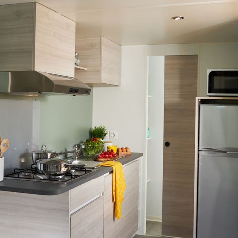 Stacaravan 4 personen - Premium stacaravan 33m² (2 sl.k.) + overdekt terras + airconditioning + LV + TV + linnengoed 4 personen