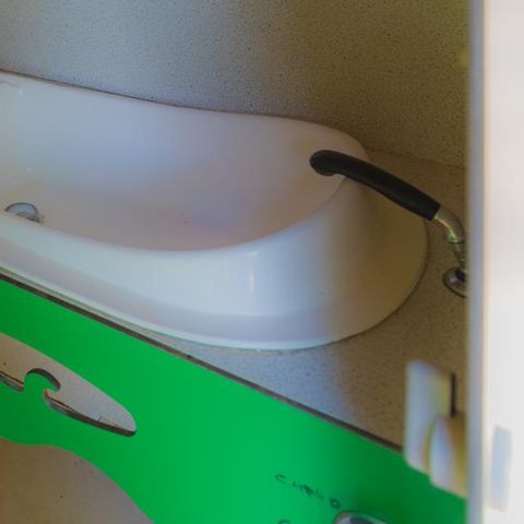 PARCELA - Paquete confort (1 tienda, caravana o autocaravana / 1 coche / electricidad 8A) 2/6 pers