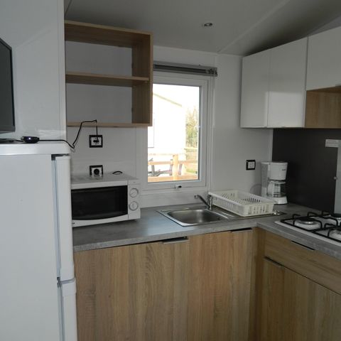 MOBILE HOME 8 people - Comfort mobile home, 28–35 m² (3 bedrooms) + terrace with sea view, sleeps 6–8