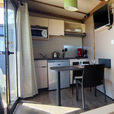 CHALET 4 people - Premium Nature Chalet, 20m² (1 bedroom) + Terrace, sleeps 2–4