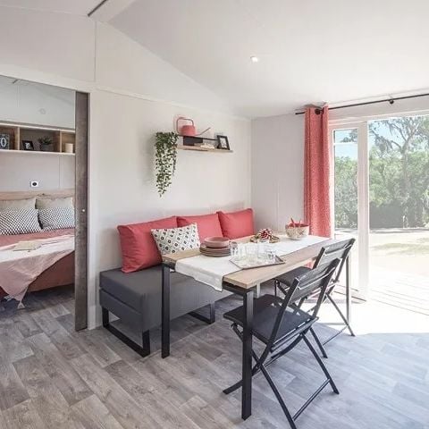 MOBILE HOME 6 people - Premium 31m² mobile home for people with reduced mobility (2 bedrooms) + terrace, sleeps 4–6