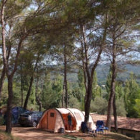 EMPLACEMENT - Forfait Confort (electricité 10A) 2/6 pers