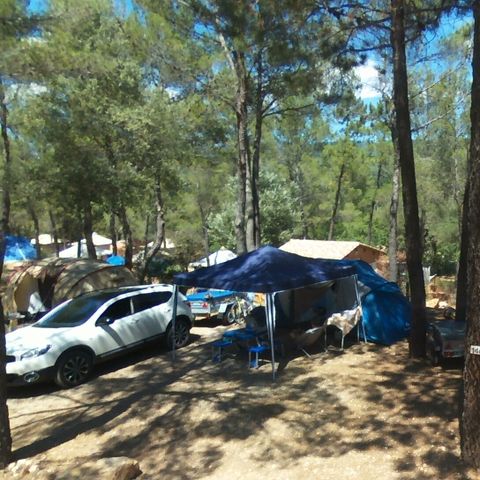 Stellplatz - Pauschale Confort (Strom 10A) 2/6 Pers.