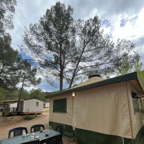 Glampingtent 5 personen - Bungalow Toilé Standaard 20m² 2 kamers - gedeelde badkamer - zonder airco 1/5 pers