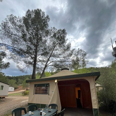 BUNGALOW TOILÉ 5 personnes - Bungalow Toilé Confort 20m² 2 chambres - sanitaire individuel extérieur + Auvent - sans clim 1/5 pers