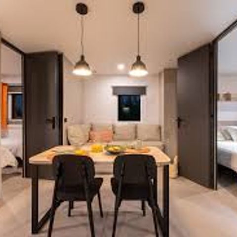 Stacaravan 6 personen - NIEUW // Stacaravan Premium 32 M2 2 slaapkamers Airconditioning TV vaatwasser