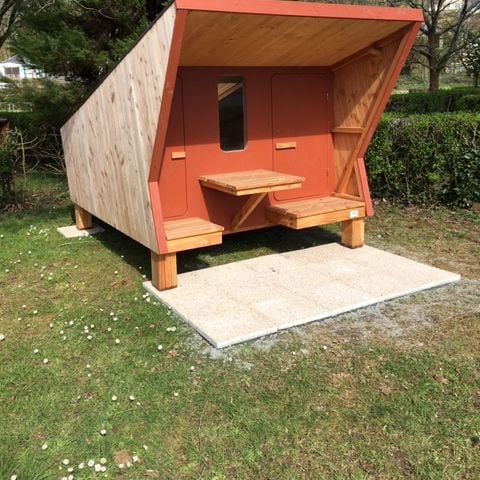 HÉBERGEMENT INSOLITE 2 personnes - Cabane randonneurs 4m2 +couette et oreillers fournis (sans sanitaire)