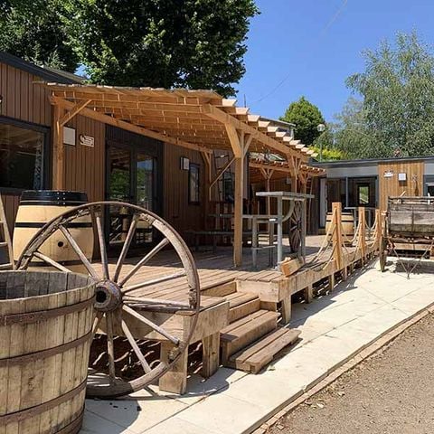 BUNGALOW 6 personnes - mobil home exclusif, Climatisation, Lave vaisselle, Wifi  dans village western