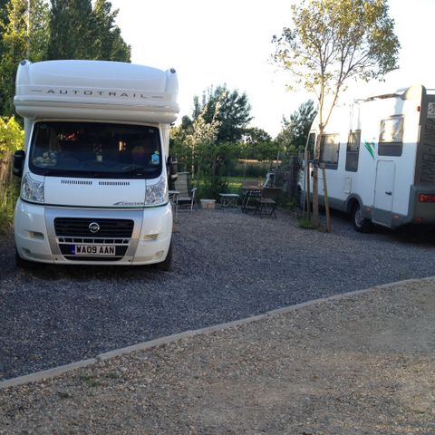 PARCELA - Autocaravana (50 m2)