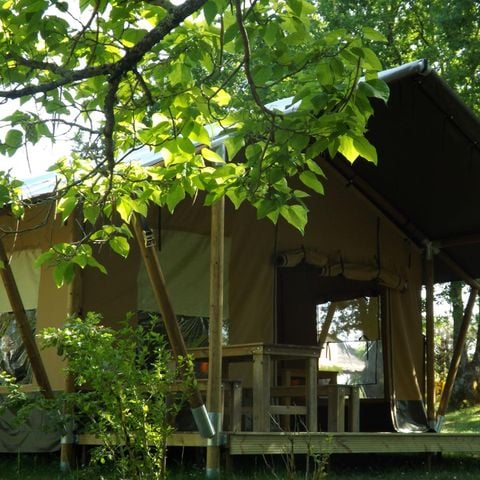Canvas and wooden tent 5 persons - Safari without sanitary facilities