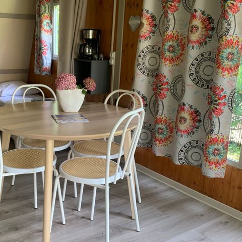Chalet 4 persons - Yucca without shower (Mobile air conditioning available at extra cost)