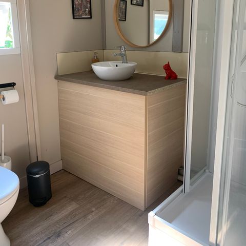 Chalet 5 Personen - Club (kostenpflichtige Option mögliche mobile Klimaanlage)