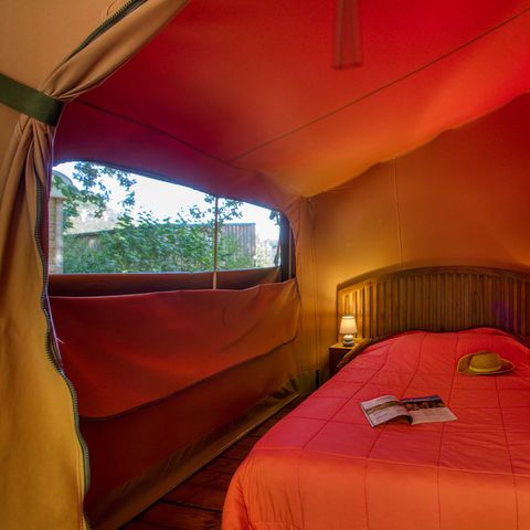 Zelt 5 personen - Freeflower Confort 40m² - 2 Zimmer - Ohne Sanitäranlagen - Überdachte Terrasse
