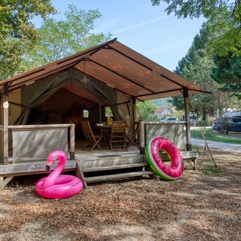 TENT 5 people - Freeflower Confort 40m² (2 bedrooms) - without sanitary facilities + covered terrace