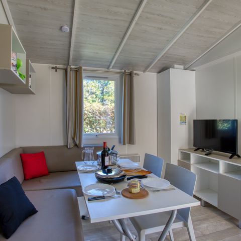 MOBILHEIM 4 Personen - Mobilheim Sarcelle Confort 29m² (2 Zimmer) - überdachte Terrasse + TV