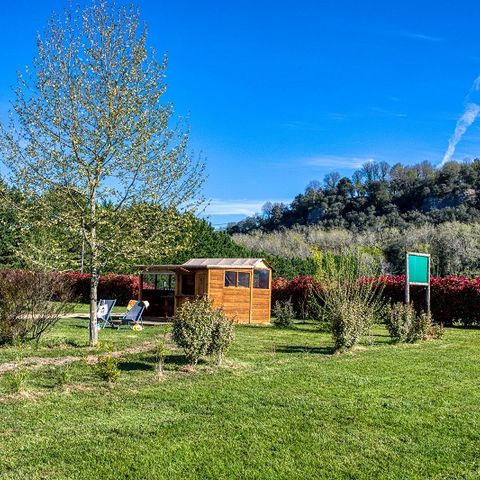 Pitch - Premium Freecamp Guinguette package - With private shower and toilet facilities.