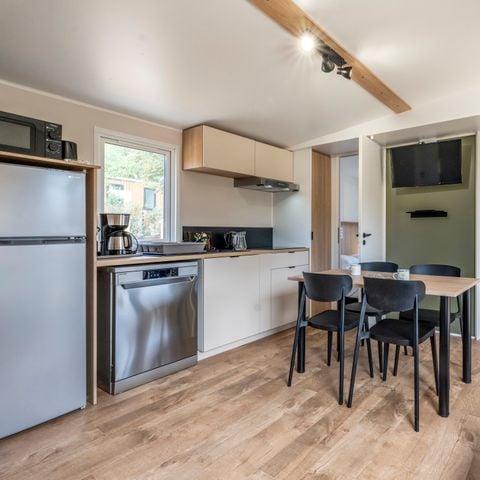 MOBILHOME 4 personas - NUEVO// HomeFlower Premium 29m² - 2 habitaciones + Terraza semicubierta + BT + TV + Ropa de cama + Aire acondicionado -