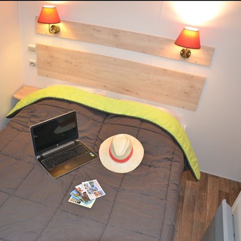Accommodatie 4 personen - Roulotte Standard 20m² (2 kamers) - tuinmeubilair voor 4 personen.
