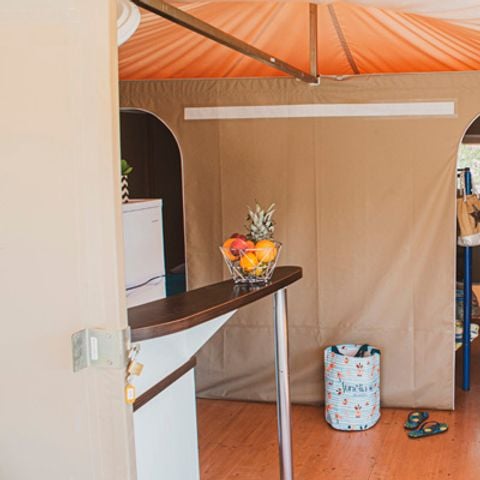 Canvas and wooden tent 6 persons - SUN LODGE