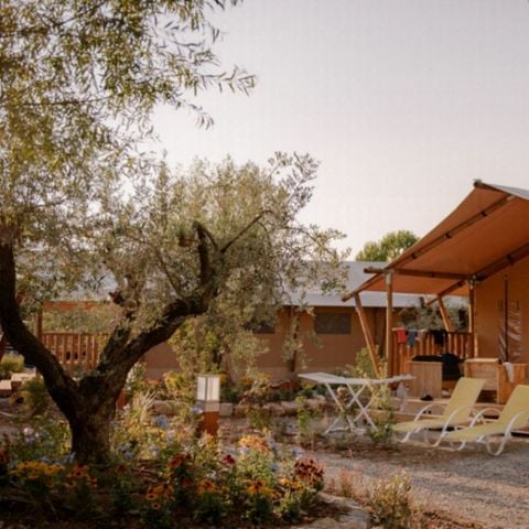 Safaritent 6 personen - Rivierlodge 49m², 6pl-3ch