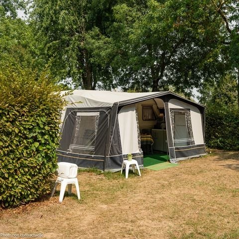 STAANPLAATS - Standplaats pakket (1 voertuig / zonder elektriciteit) 1/6 pers