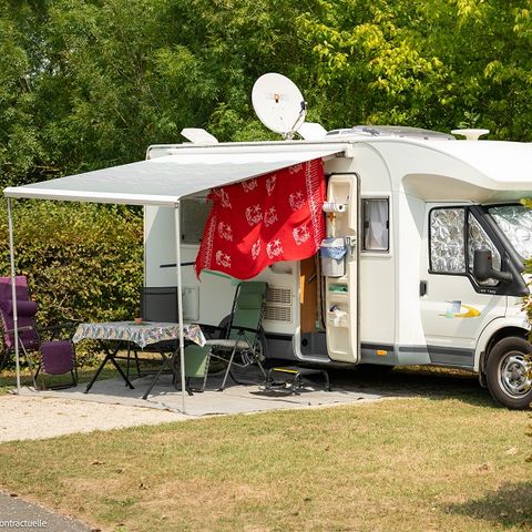 Pitch - Pitch package (1 vehicle / with electricity) 1/6 pers