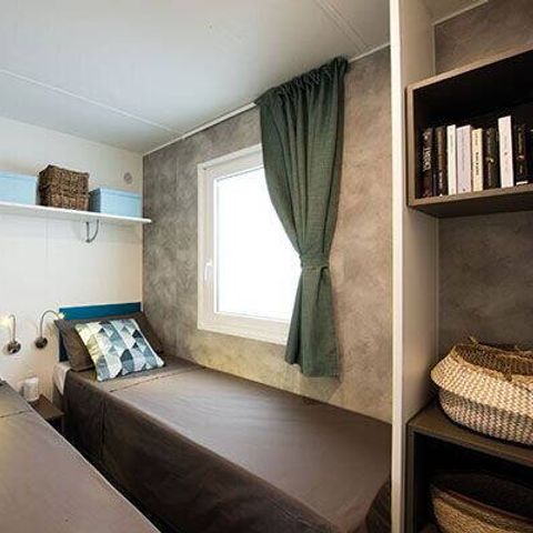 Stacaravan 6 personen - Mobile-home | Premium | 3 slaapkamers | 6 pers. | Verhoogd terras | 2 badkamers | Airconditioning.