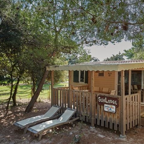 CASA MOBILE 6 persone - Premium | 3 Camere da letto | 6 Persone | Terrazza rialzata | Aria condizionata | TV