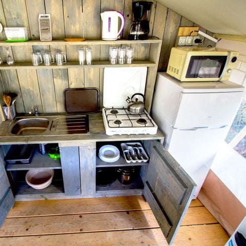 TENTE TOILE ET BOIS 5 personnes - Valkanela - Tente safari + sanitaires + climatisation (5P)