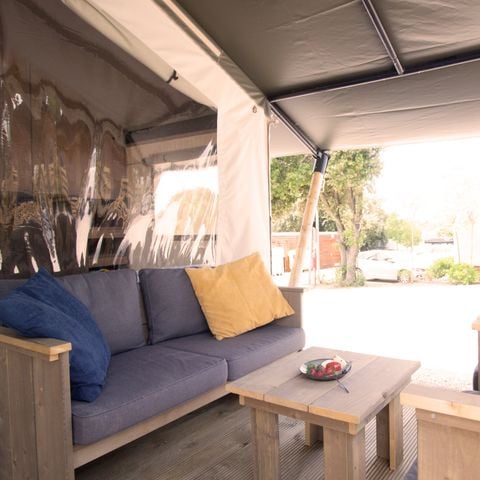 TENTE TOILE ET BOIS 5 personnes - Valkanela - Tente safari + sanitaires + climatisation (6P)