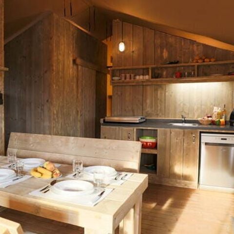 TENTE TOILE ET BOIS 6 personnes - Safari Lodge | 3 Ch. | 6 Pers. | Terrasse surélevée | Clim.