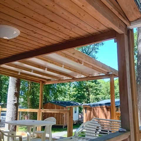Mobilheim 4 personen - Standard Holz 31m² 3 Zimmer + halbüberdachte Terrasse 18m² + TV